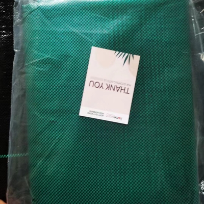 70-180GSM Kain Anti Rumput PP Nonwoven Hitam dan Hijau untuk pemanenan rumput liar, Kain Mat Rumput