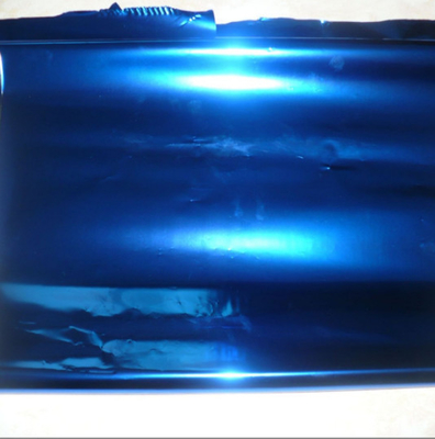 Polyester film emas mawar kertas film metallized Cina film merah kertas mengkilap danau dalam biru aluminium foil pita